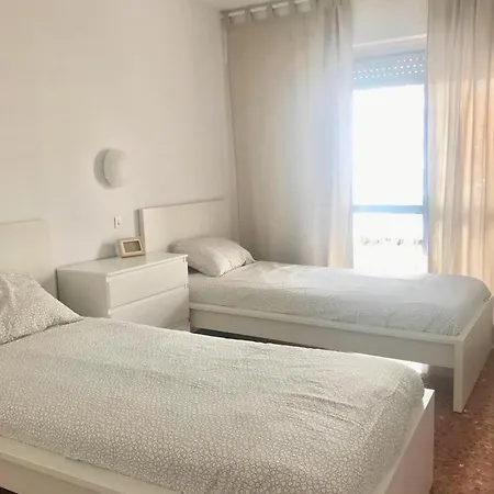 Cozy & Parking For Families-fenals * يوريت دي مار